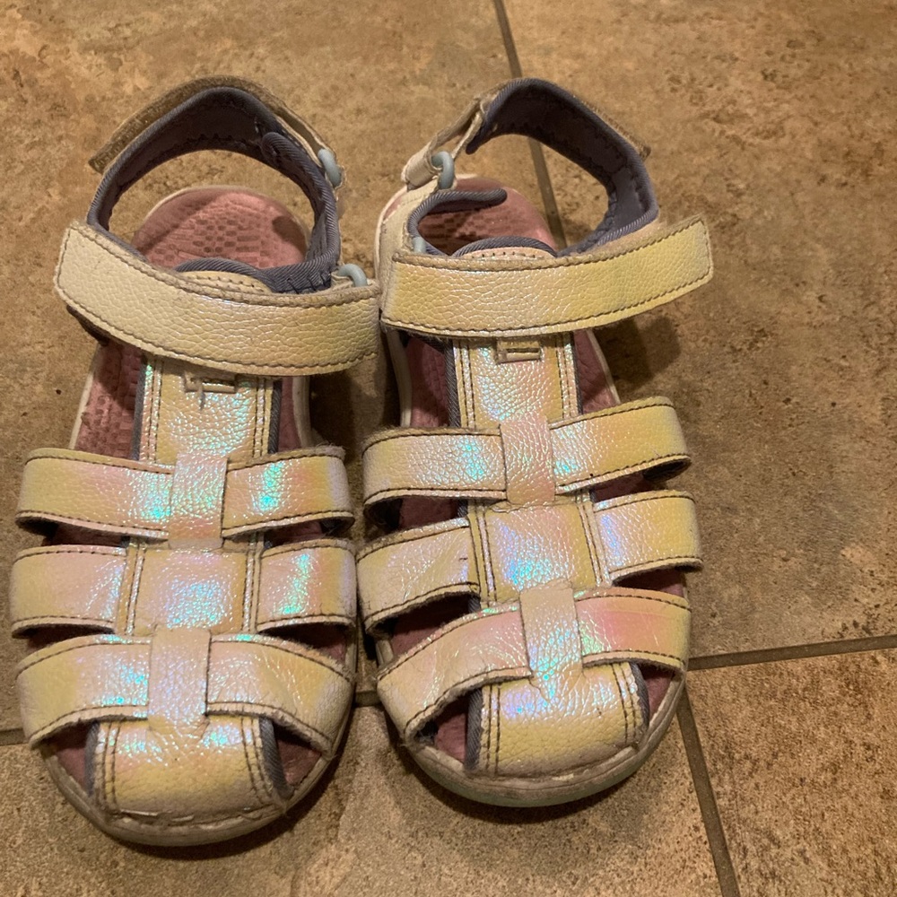 See Kai Run Girls White Shimmer Fisherman Sandals 12 M Paley